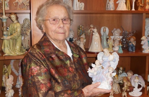 Angel figurines continue to draw attention to Light of Hearts Villa