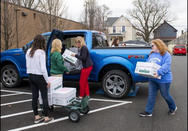 Students collect 4,600 books for Early Childhood Resource Center