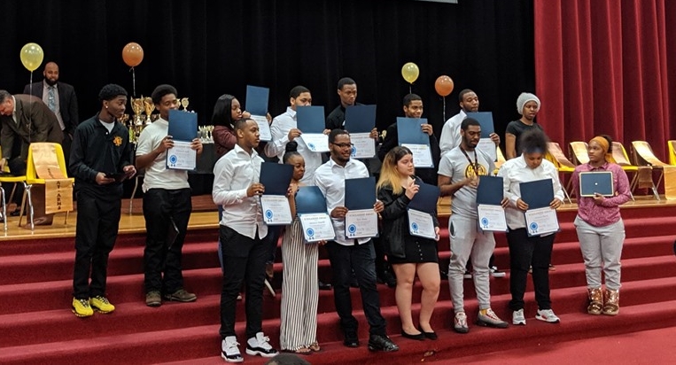 Cleveland Central Promise Neighborhood presents high school seniors with scholarships